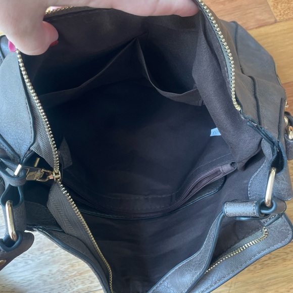Gray Hobo Bag with Gold Hardware and Slouchy Silhouette and Lots of Pockets NWT - Picture 10 of 12